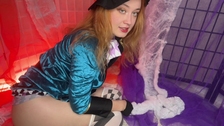 Sheryl X Sinclair: Pov lo stupido schiavo deve leccare le scarpe di pazzi...