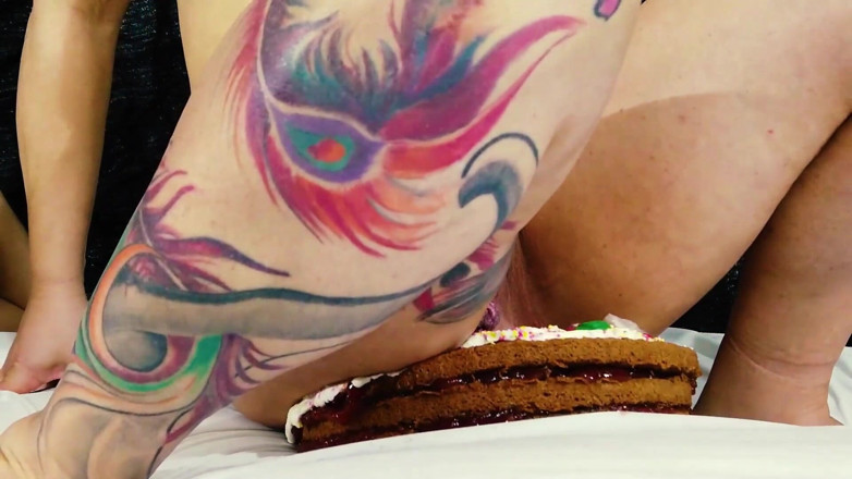 Mary Rider Pornstar: Pussy in the cake for blonde big boobs pornstar