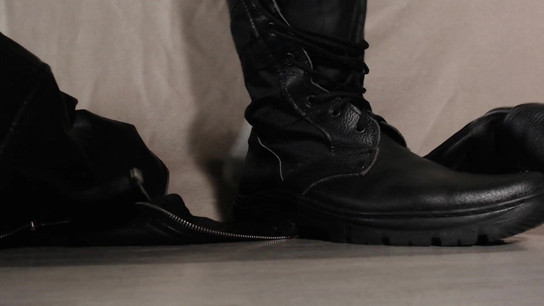 Hunky time: Alpha Se Quitó La Marcha