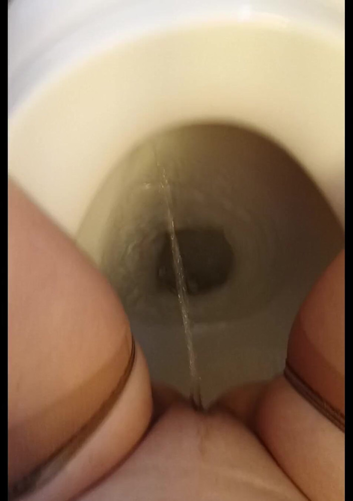 FrauleinP: Terdesak dan miang dalam pantyhose