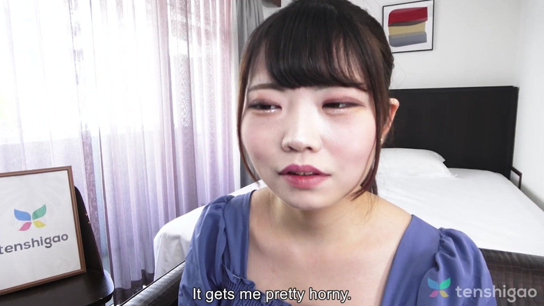 Tenshigao: Suri rumah Jepun Asami Wakana datang kepada kami untuk berbogel...