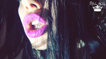 Goddess Misha Goldy: Purple kisses and licks