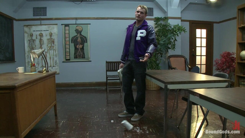 KINK men: The New Creepy Janitor
