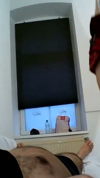 奴隷に顔面騎乗!