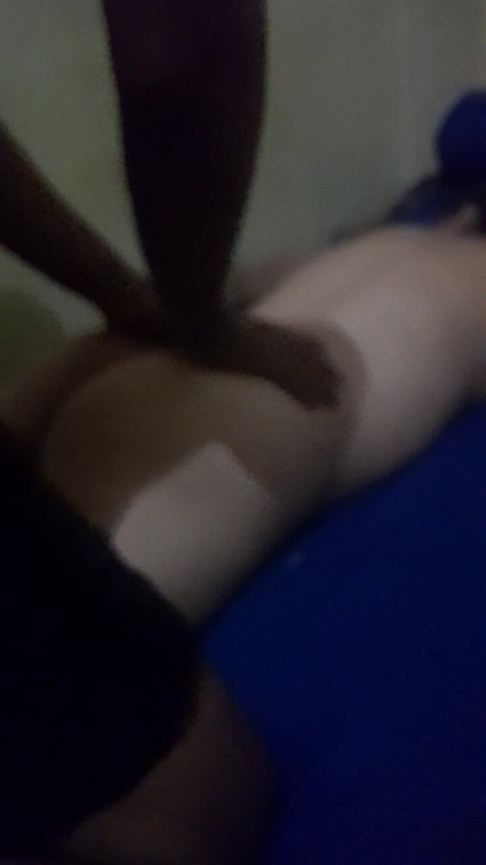 Angelina Pop: Dej malého ptáka do kundičky krásné přítelkyně