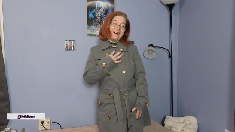 EvieLuvs: Ripped Pantyhose Stuffed &amp; Dripping Pussy