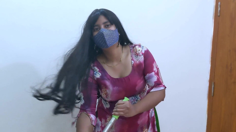 Heartpoint: Chica trabajadora folla