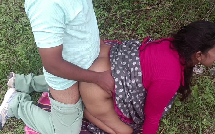 Kavita _zawazawi: 射在德西女孩kavita的屁股上并在丛林中狗式啪