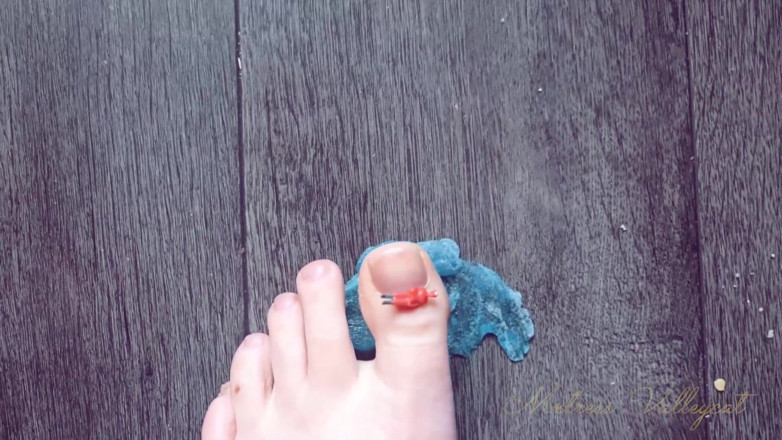 Mxtress Valleycat: Tiny Trash