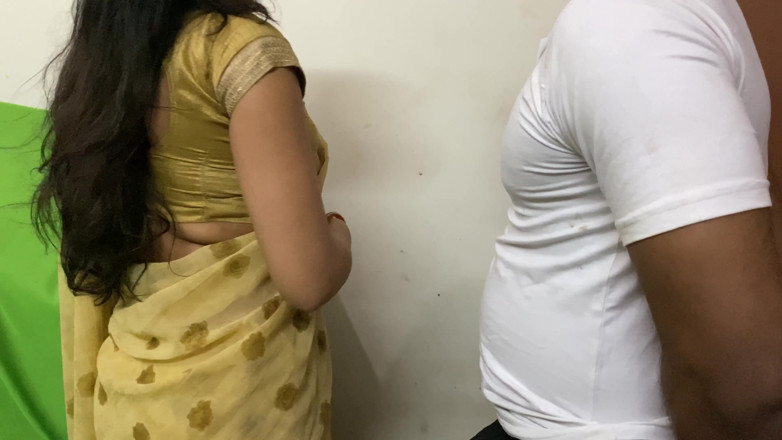 Lovely111: Pregnent Lovely Chachi Ki Desi Chudai
