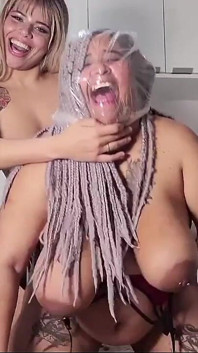Minha Amiguinha Sabe Bem Como Me Deixar Sem Ar
