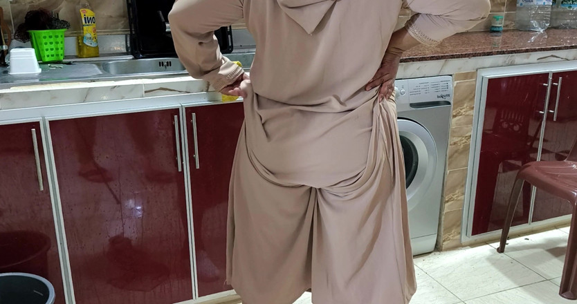 yousra egyptian bbw: Egípcia Sharmota Molhe Sua Buceta Na Cozinha Árabe Grande Mulher