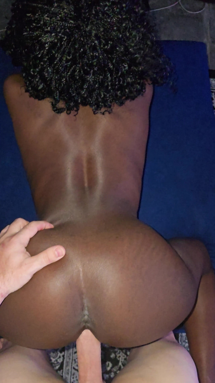 The Best Milky: 新しいホットな黒人女性の視点でセックス