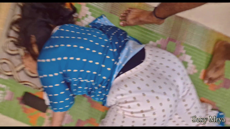 Sexy Myra: भाग 2 - सौतेली मम्मी की सौतेले बेटे द्वारा सबसे अच्छी दोस्त द्वारा चुदाई के बाद लड़के को उसका रहस्य पता चला