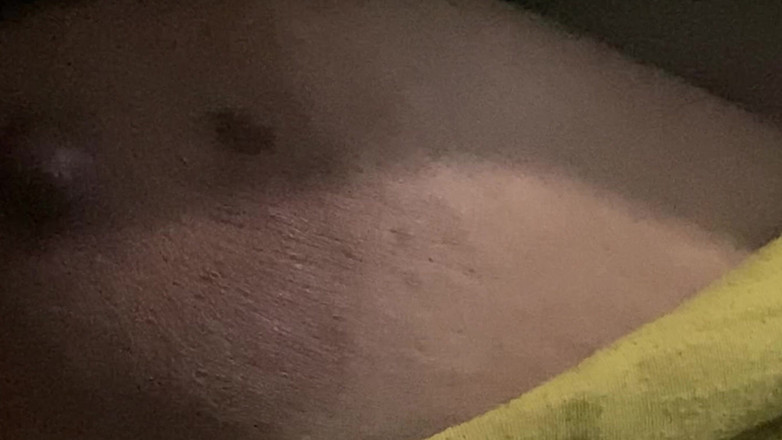 Ritu Bhabhi: Aku baru saja melihat payudara saudara tiriku - mereka sangat menakjubkan!