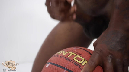 ThugBoy: Tyrelle - Basketbol