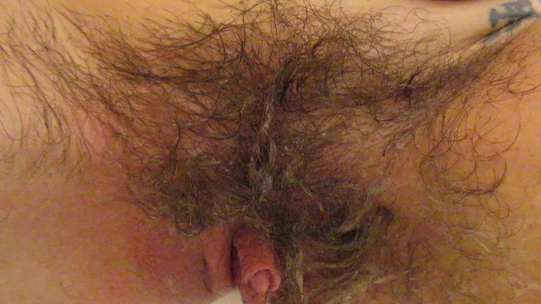 Cuteblonde666: Shaving off my extreme hairy big clit pussy, lips and...