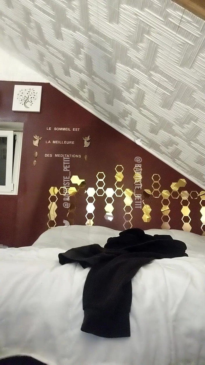 baptiste_petit: O küçük şeffaf mastürbasyon