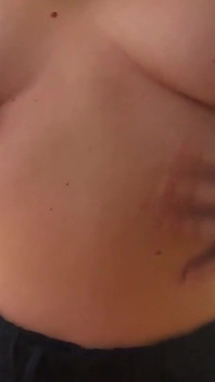 Strip-tease enceinte amateur, vidéo maison