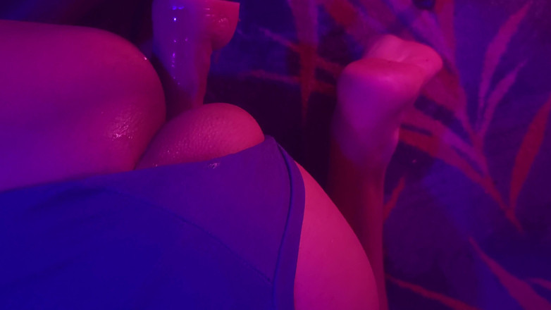 Crystal Phoenix: मुझे अपने डिल्डो के साथ खेलना बहुत पसंद है