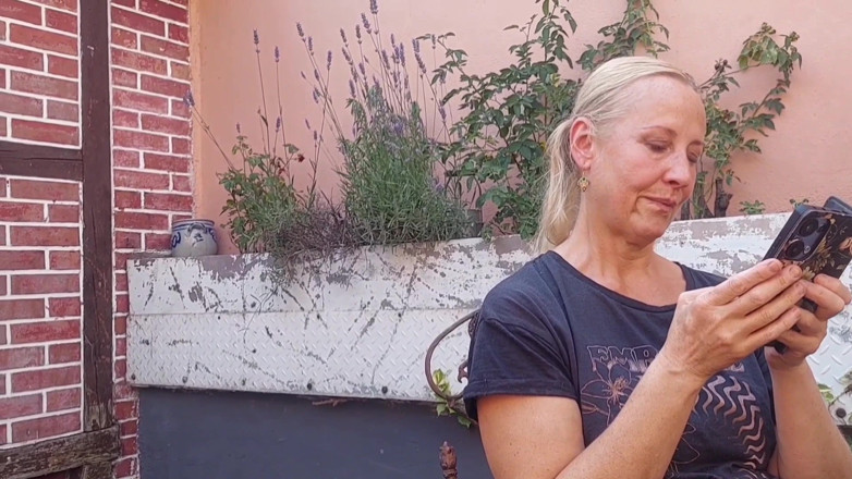 Selena701: Mature Blonde Wife Enjoys Foot Fetish