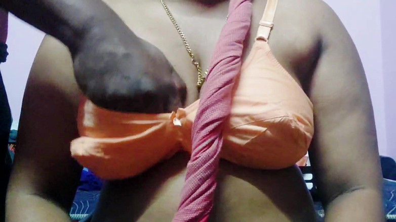 Desi Mohini: Het sex Min frus styvmor Mohini - hårdhänt sex