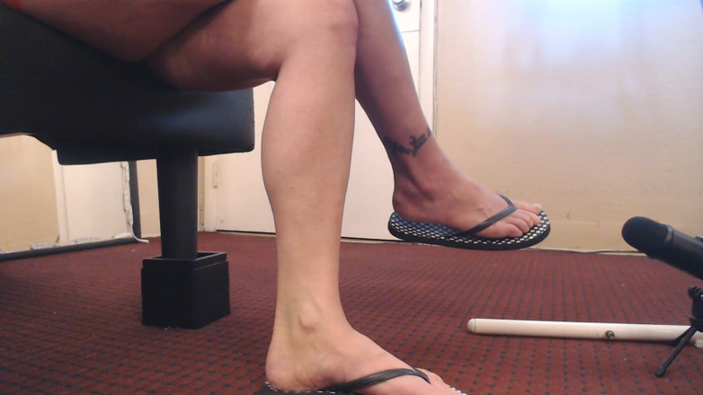 Abby Anna: Polka dot flipflop menampar ASMR