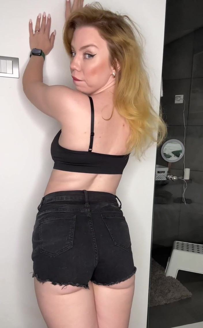 Kisankanna: तुम्हें अपने स्तन दिखाओ