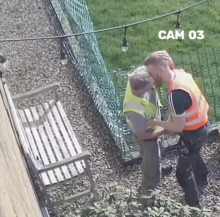 itapapixxl: Telecamera di sicurezza catturato il vecchio capo maturo con il...