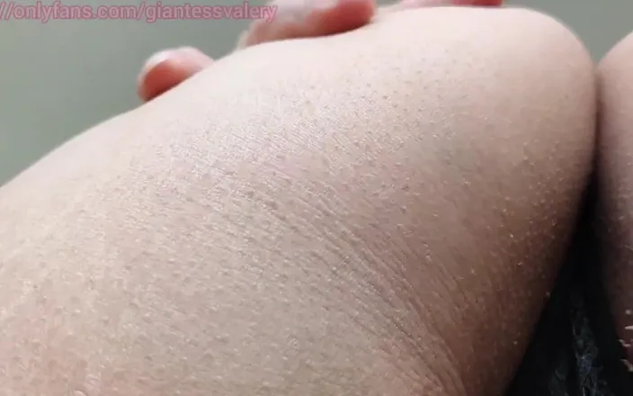Giantessvalery: This tiny wanted to worship my ass... I'll grant him...