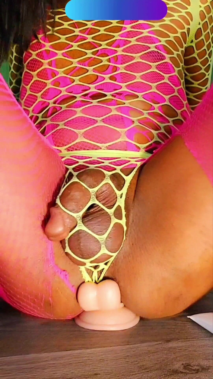 Milah CrossxxX: masturbando instruções que eu cavalgar meu vibrador JOI