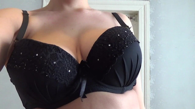 Sexy Milf: Styvmamma tar dig till sin arbetsdag, styvmamma - behåmodell med stora...