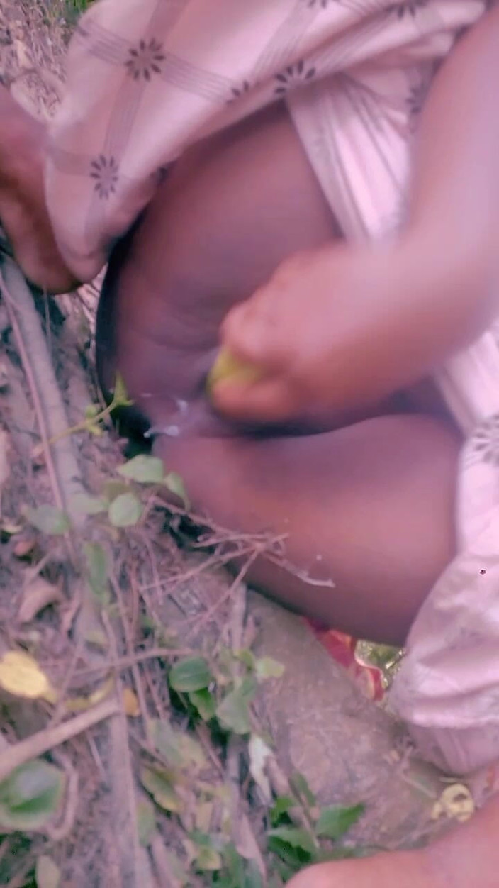 Sadia vabi: 존나게 핑거링하는 보지
