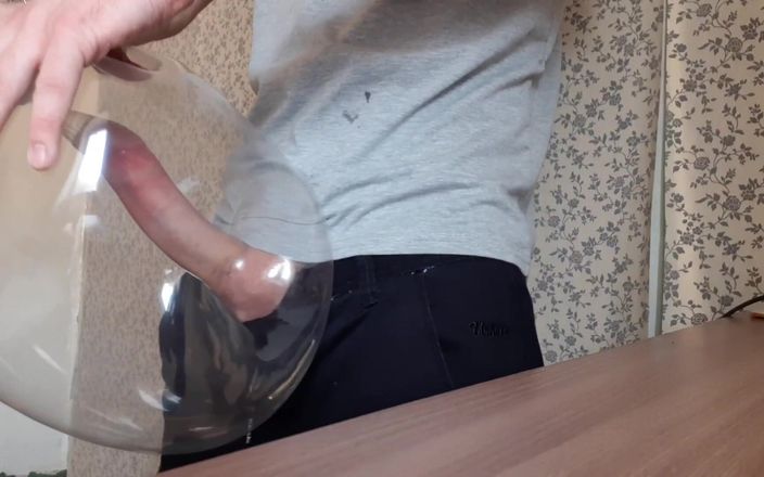 The Substance: Preservativo anal artificial