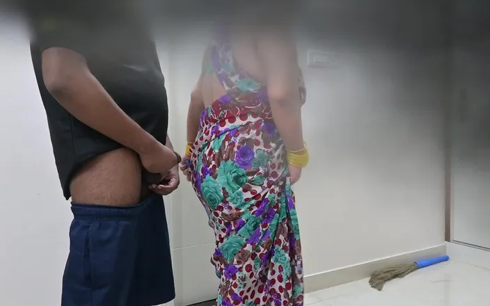 savithabhabhi: Maid Hema Got Fucked by Landlord