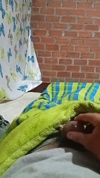 Allein in meinem Haus masturbieren