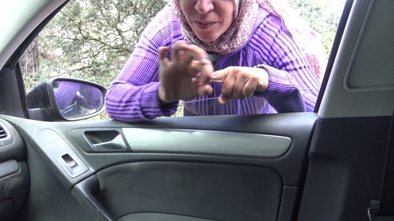Souzan Halabi: Agățând o prostituată amatoare turcă de pe stradă în Istanbul