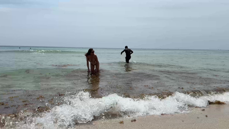 Interracial vision: Olivia Del Rio Knullar På Stranden