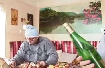 Granny X: Minha primeira experiência com uma avó de verdade ...