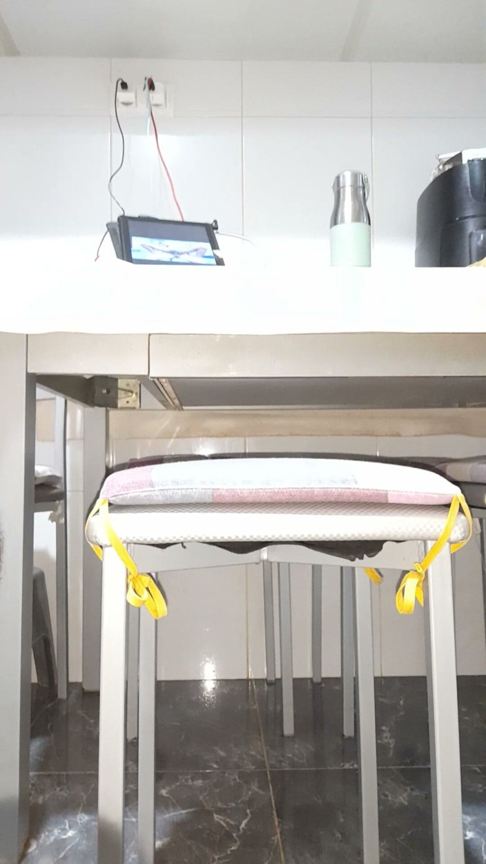 Xauencaliente: Doppia penetrazione nel mio culo con doppio dildo da vicino