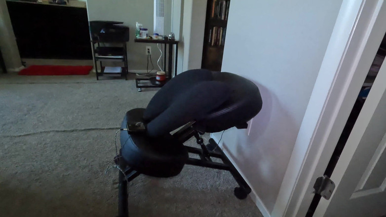 Eddie Jaye: एशियाई चोदने लायक मम्मी खत्म होने तक चूसती है