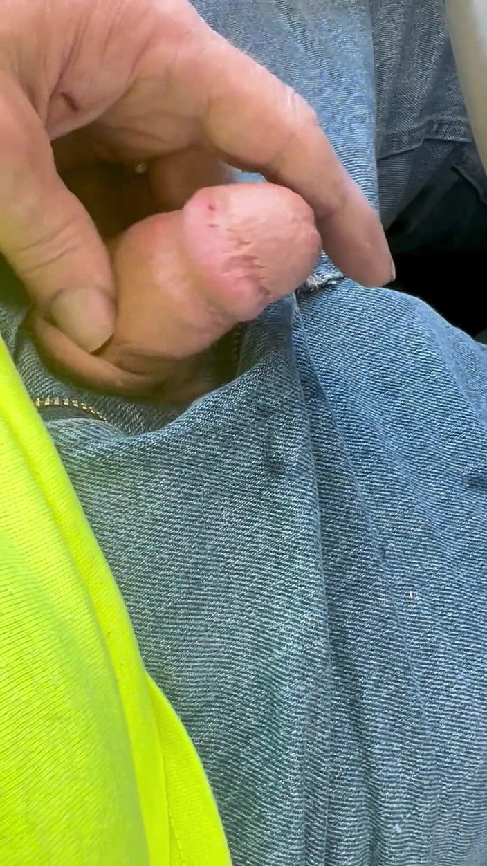 Kirk1147: Kirk Stroking a mrdka v mém autě
