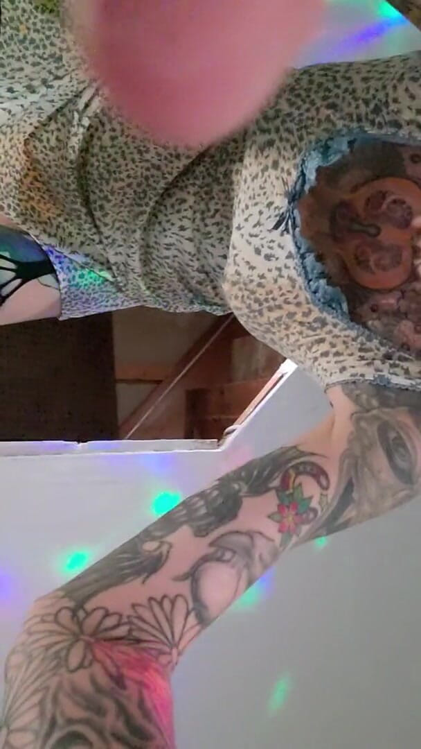 JennieLynn: Čas na hraní na glory hole