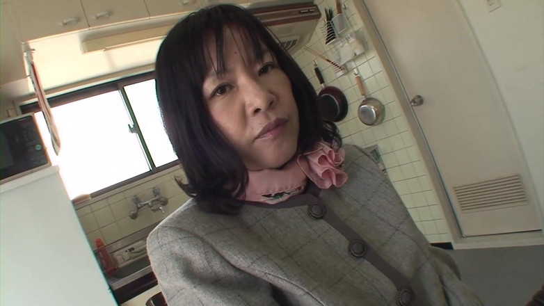 Asian Mature Climax: アジアの熟女はbigrolleのために彼女のcstingを行います