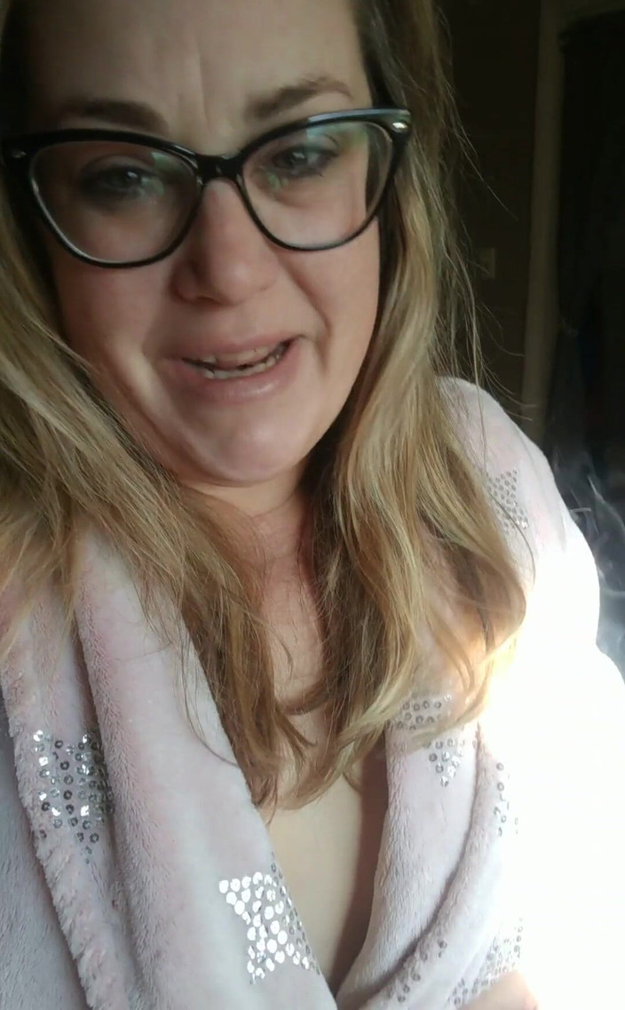 Lily Bay: Mi sono appena svegliato e mi sento come se volessi...