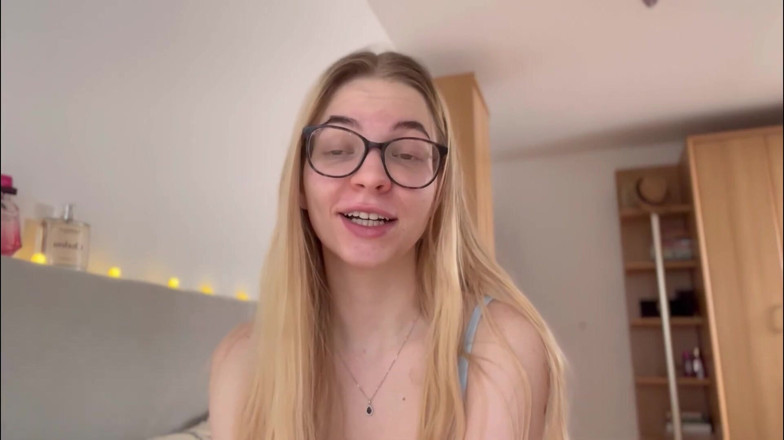 Goddess_Bella_Rae: La più grande (piccola) beta sull'interno