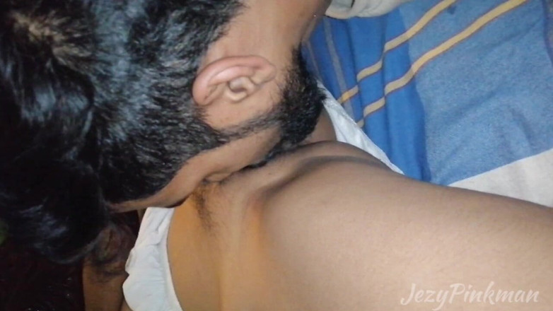 J kodi: Asijský sexy pár XXX video v ložnici