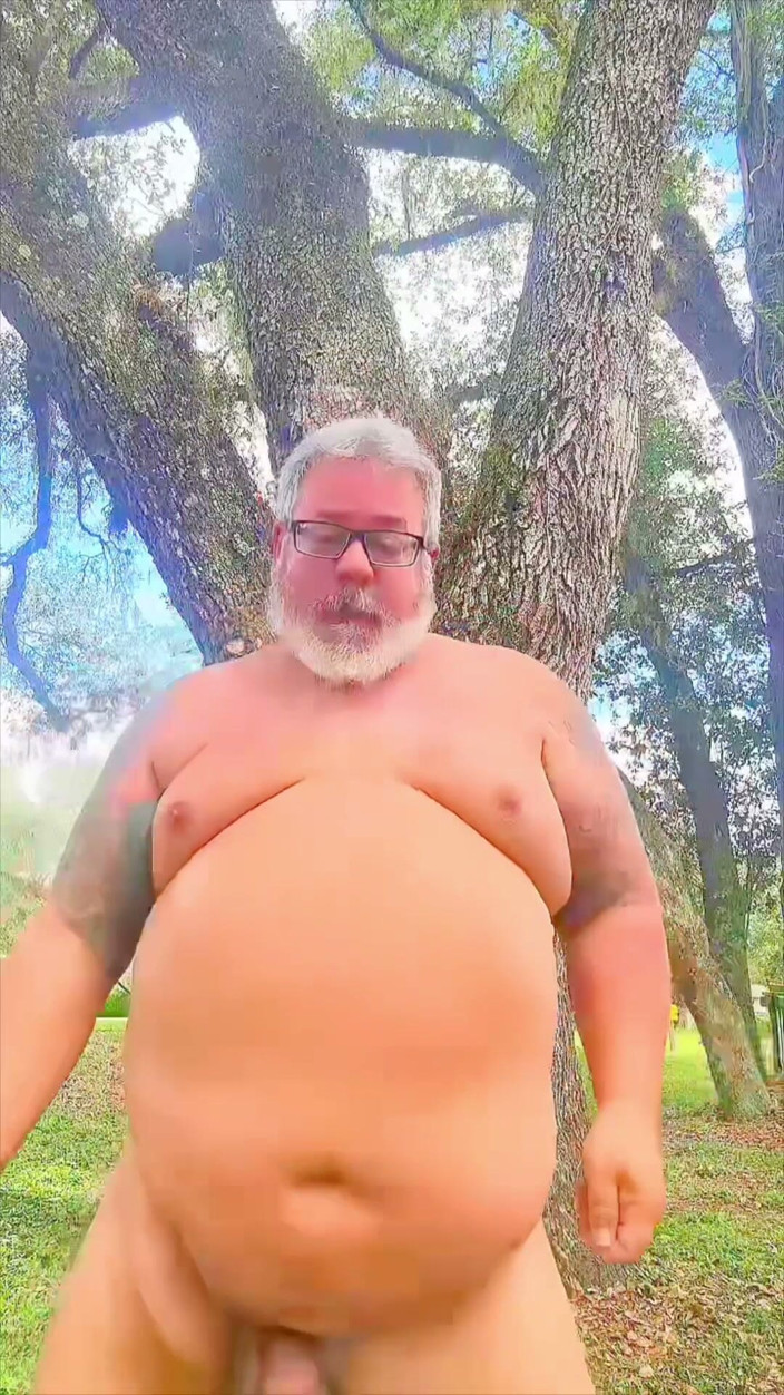 Hand-Free-Daddy-Chub: Naked Dancing Bear in the Wilderness Showing His Hole