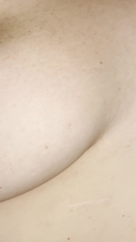 Amadora anfitriã chupa
