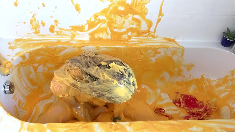 Lily kink: Nacho pvc apron wam với vòi hoa sen và làm...